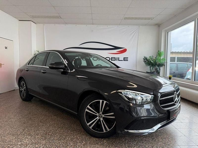 Gebraucht Mercedes E200 160 PS (117 kW) 2023 Grau Limousine