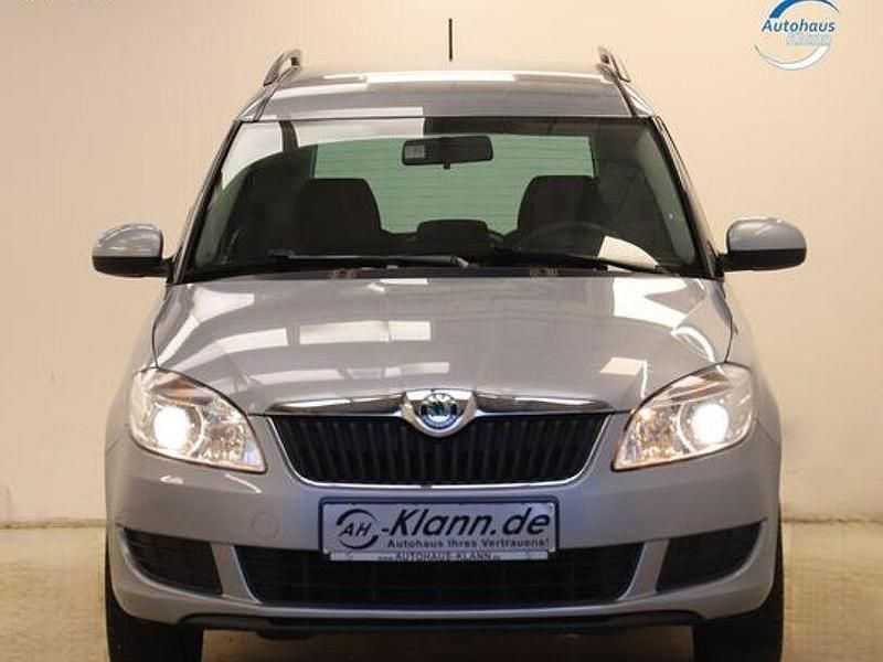 Gebraucht Skoda Roomster Style 105 PS (77 kW) 2010 Blau Van / Kleinbus