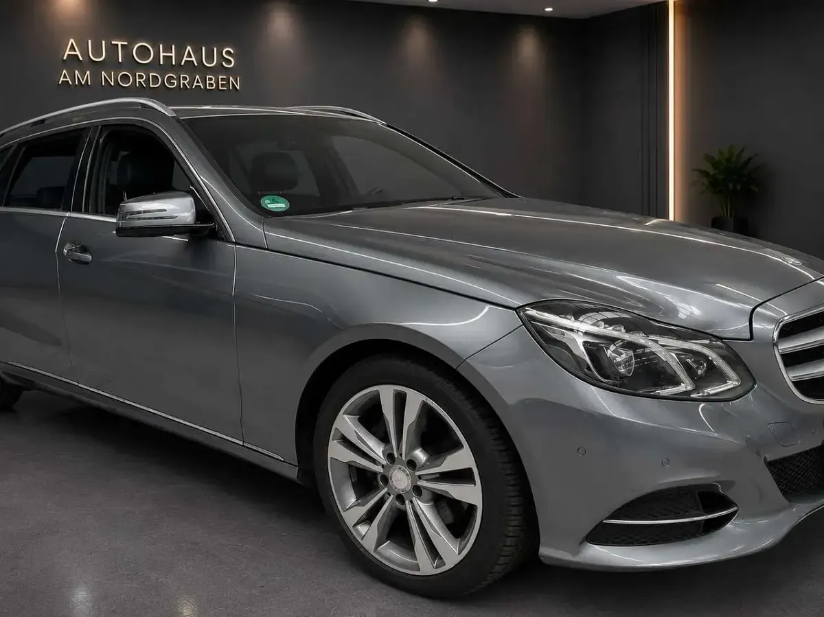 Gebraucht Mercedes E250 211 PS (155 kW) 2016 Unbekannt (metallic) Kombi