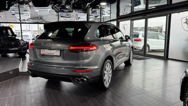 Gebraucht Porsche Cayenne S 420 PS (308 kW) 2016 Grau SUV