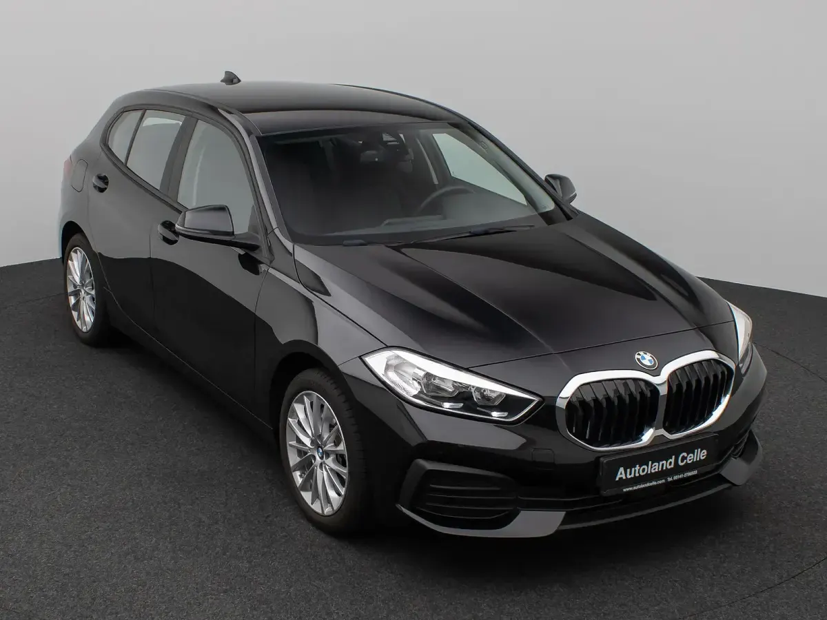 Gebraucht BMW 120 Advantage 190 PS (139 kW) 2021 Schwarz Kleinwagen