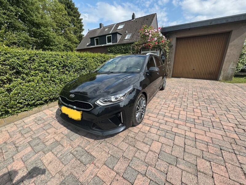 Schwarz Gebraucht 2020 Kia Ceed Sportswagon GT-Line Kombi | 21.500 € (Fairer Preis) - Bild 1/4