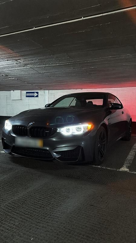 Gebraucht BMW M4 Cabriolet Shadowline 431 PS (317 kW) 2015 Grau Cabrio