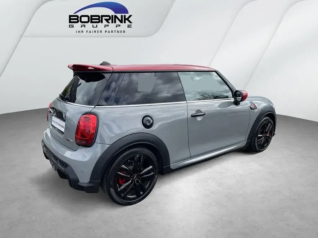 Używany Mini John Cooper Works 231 KM (169 kW) 2022 Szary Hatchback