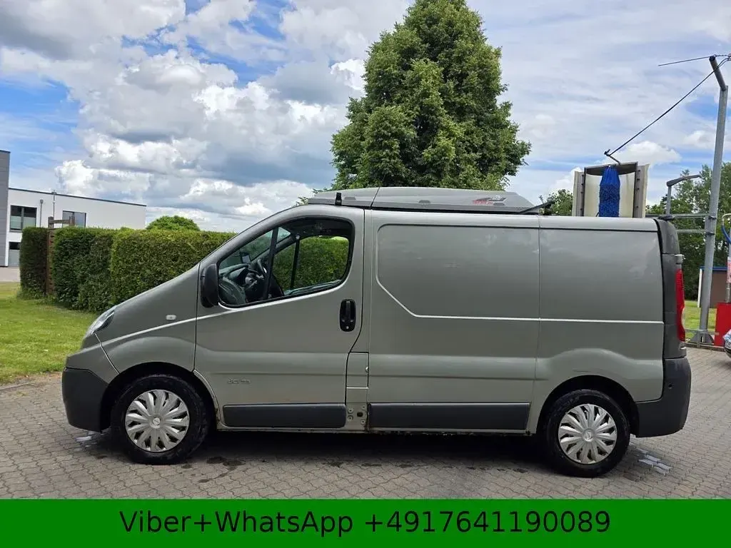 Gebraucht Renault Trafic 114 PS (83 kW) 2011 Beige Van / Kleinbus