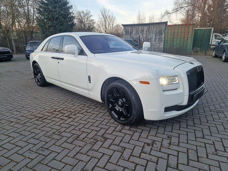Gebraucht Rolls Royce Ghost 571 PS (419 kW) 2010 Weiß Limousine