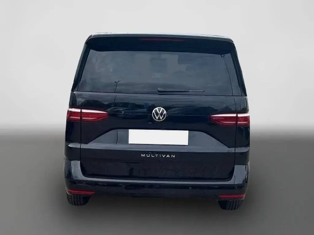 Używany VW T7 Life 150 KM (110 kW) 2024 Czarny Van