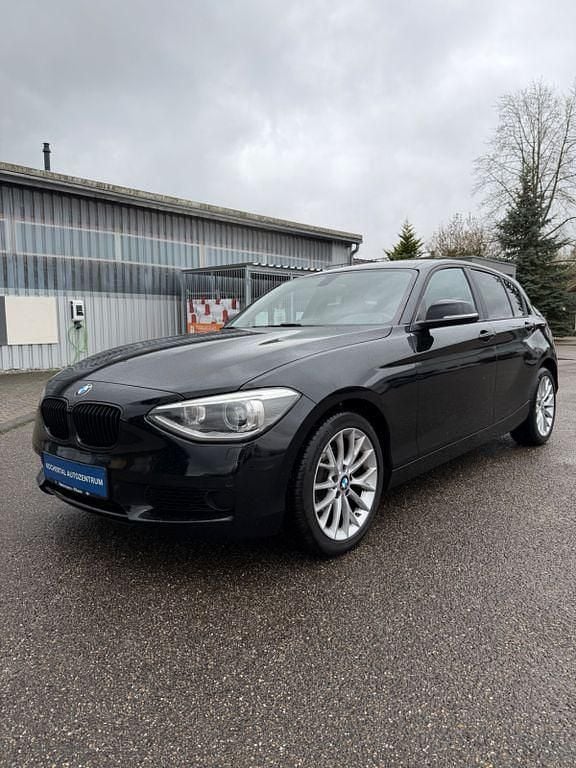 Gebraucht BMW 116 Advantage 136 PS (100 kW) 2014 Schwarz Kleinwagen