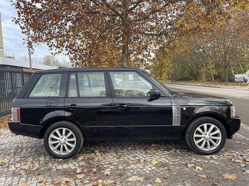 Gebraucht Land Rover Range Rover Vogue 177 PS (130 kW) 2007 Schwarz SUV