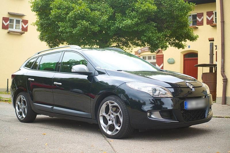 Schwarz Gebraucht 2012 Renault Mégane GrandTour GT Kombi | 7.900 € - Bild 1/4