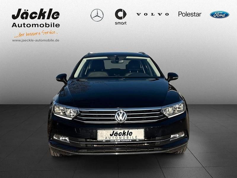 Gebraucht VW Passat Highline 190 PS (139 kW) 2018 Deep black perleffekt Kombi