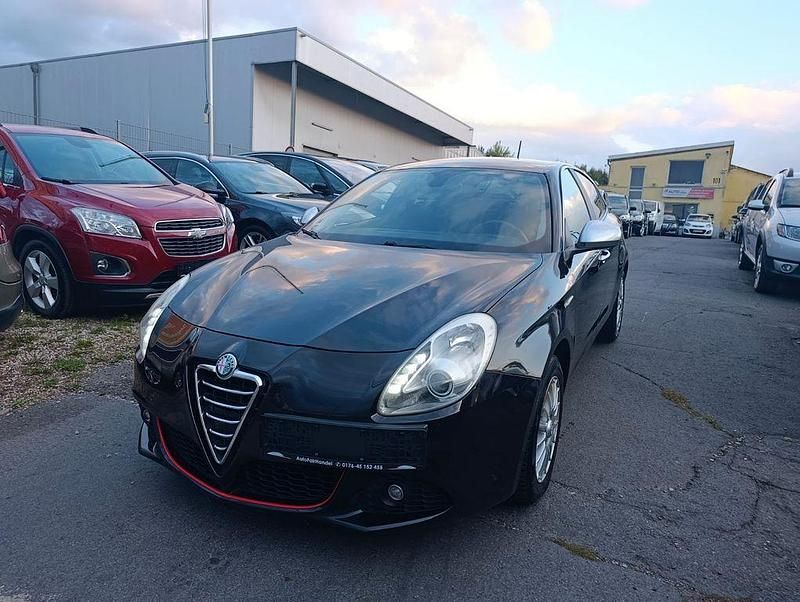 Schwarz Gebraucht 2011 Alfa Romeo Giulietta Super Kleinwagen | 4.990 € (Fairer Preis) - Bild 1/4