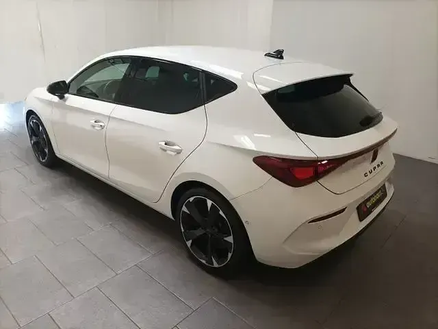 Gebraucht Cupra Leon 310 PS (228 kW) 2022 Weiß Limousine