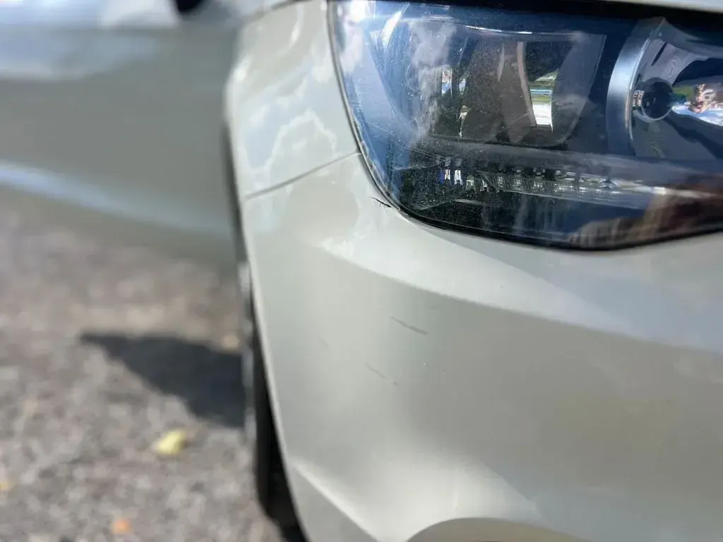 Gebraucht Audi A1 Attraction 105 PS (77 kW) 2013 Weiß Kleinwagen