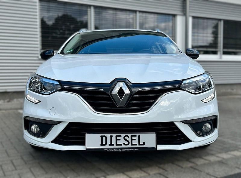 Gebraucht Renault Mégane GrandTour LIMITED 116 PS (85 kW) 2019 Weiß Kombi