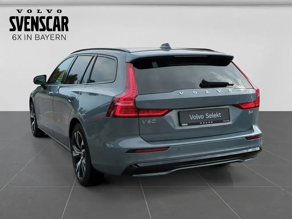 Gebraucht Volvo V60 Plus 197 PS (144 kW) 2023 Grau Kombi