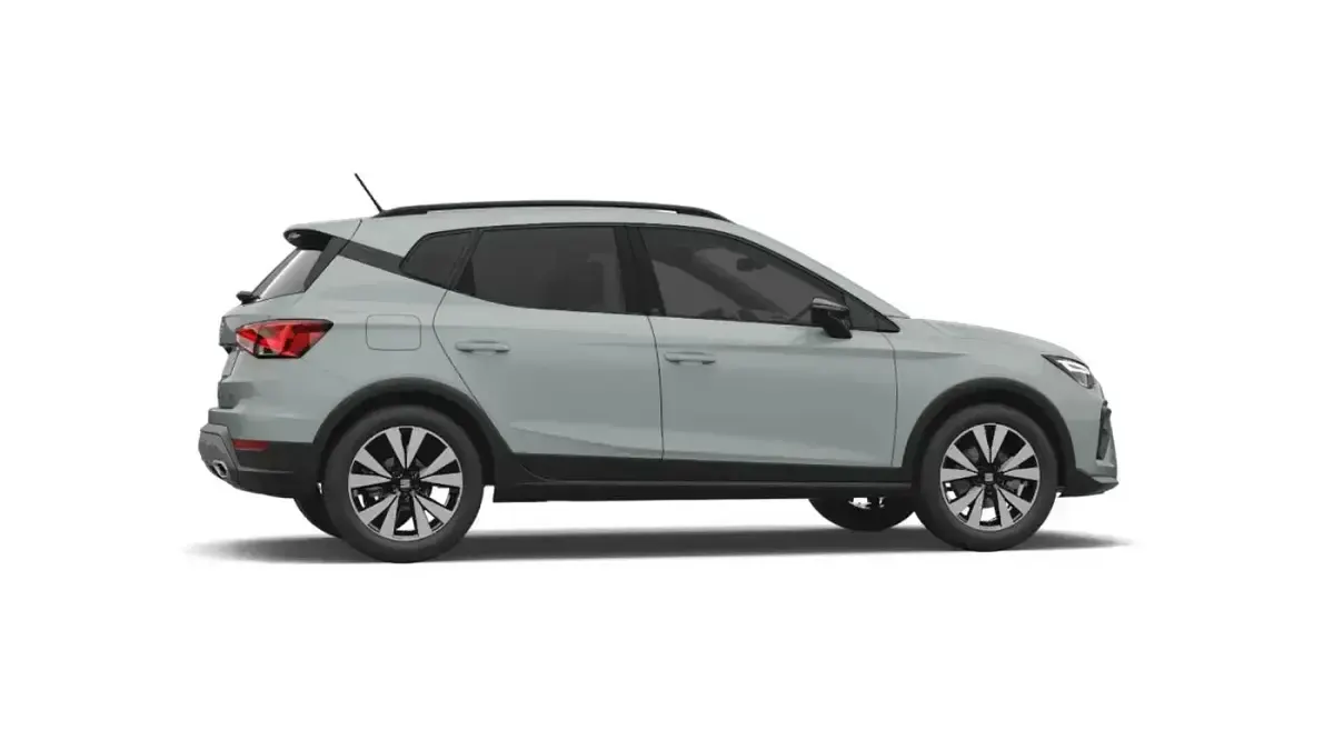Neu Seat Arona FR 85 PS (62 kW) 2026 Grau SUV