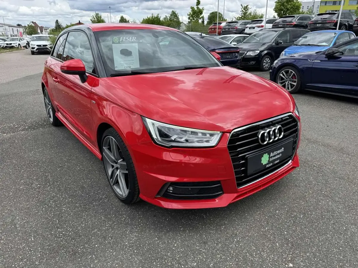 Gebraucht Audi A1 S-Line 82 PS (60 kW) 2016 Misanorotperleffekt Kleinwagen