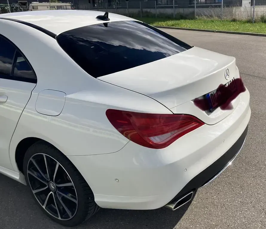 Gebraucht Mercedes CLA180 Urban 122 PS (89 kW) 2014 Weiß Limousine
