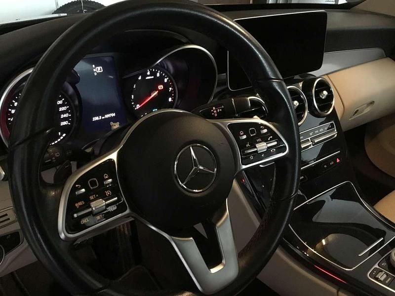 Gebraucht Mercedes C200 Avantgarde 184 PS (135 kW) 2018 Grau Kombi