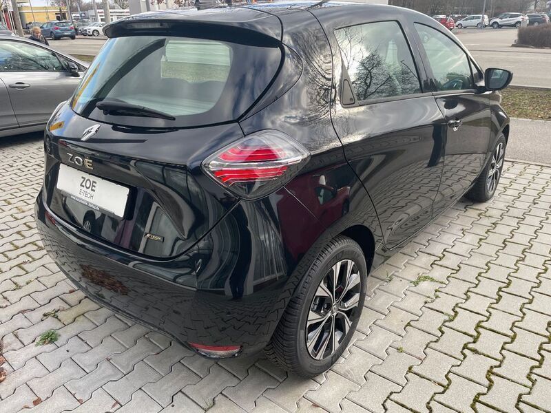 Second-hand Renault Zoe Evolution 50 kW (69 CP) 2023 Negru Hatchback