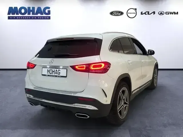 Gebraucht Mercedes GLA250 224 PS (164 kW) 2021 Silber SUV