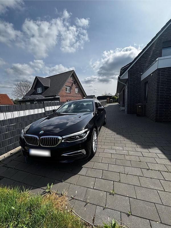 Gebraucht BMW 540 Performance 340 PS (250 kW) 2018 Schwarz Limousine