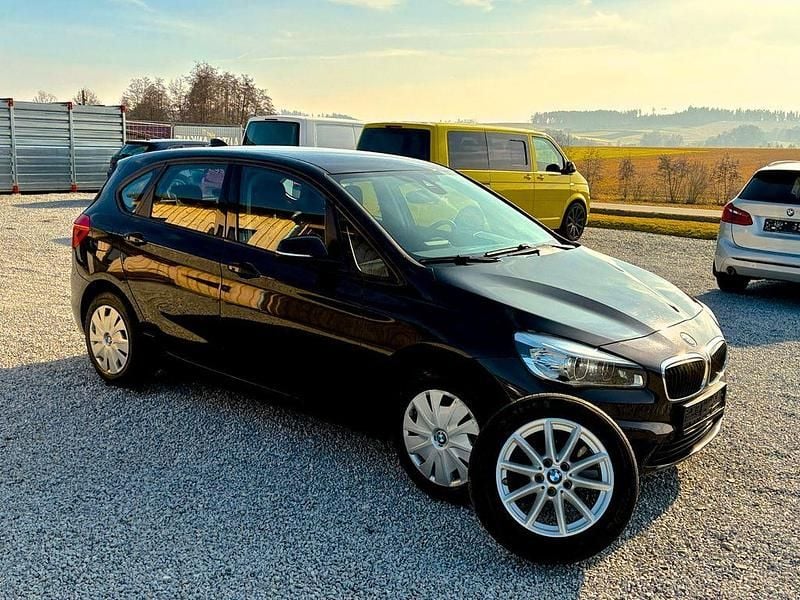 Gebraucht BMW 218 Active Tourer 136 PS (100 kW) 2015 Braun Van / Kleinbus
