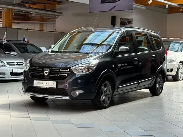 Gebraucht Dacia Lodgy Stepway 131 PS (96 kW) 2022 Grau Van / Kleinbus