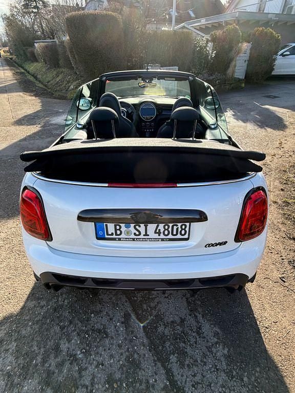 Gebraucht Mini Cooper 136 PS (100 kW) 2023 Weiß Kleinwagen