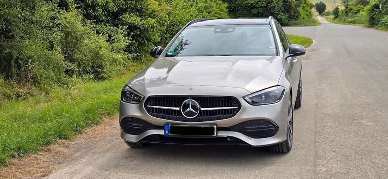 Silber Gebraucht 2022 Mercedes C300e Kombi | 41.750 € (Teuer) - Bild 1/4