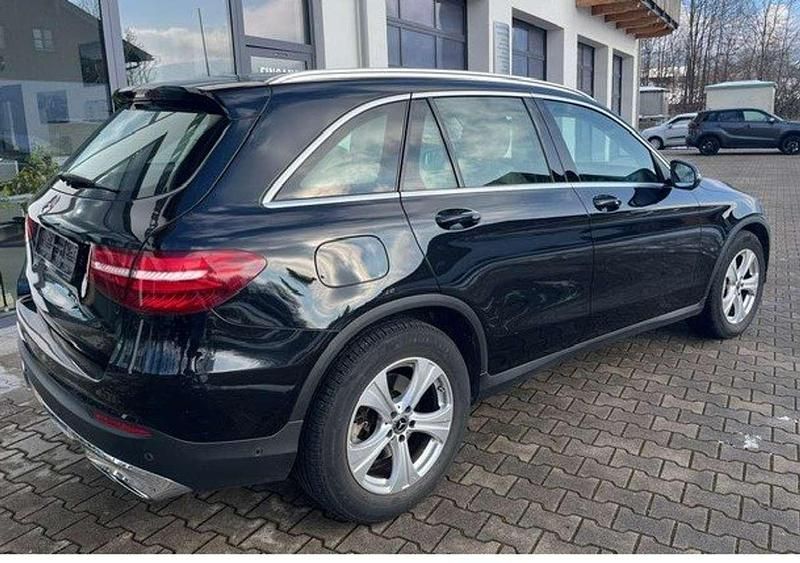 Gebraucht Mercedes GLC220 Exclusive 170 PS (125 kW) 2018 Obsidianschwarzmetallic SUV