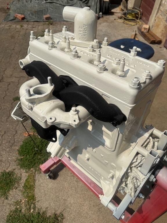 Weiß Gebraucht 1950 Jeep Willys SUV | 7.000 € - Bild 1/4