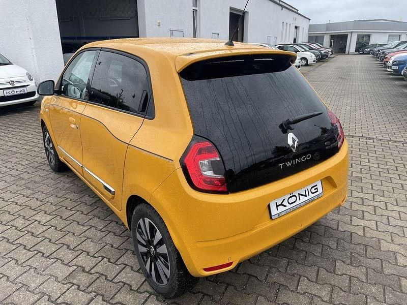 Gebraucht Renault Twingo Techno 60 kW (82 PS) 2023 Gelb Kleinwagen