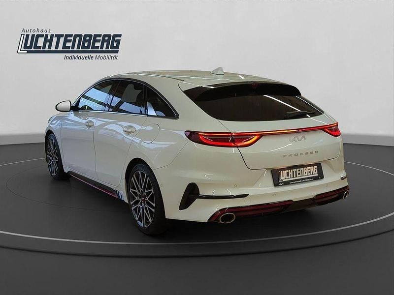 Gebraucht Kia ProCeed GT 204 PS (150 kW) 2024 Weiß Kombi