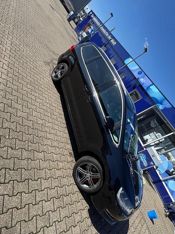Gebraucht VW Sharan 177 PS (130 kW) 2012 Schwarz Van / Kleinbus