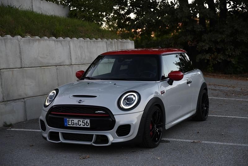 Silber Gebraucht 2020 Mini John Cooper Works Coupé Coupé | 26.500 € (Etwas zu teuer) - Bild 1/4