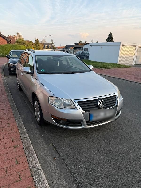Gebraucht VW Passat 116 PS (85 kW) 2007 Silber Kombi