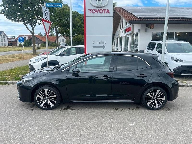 Neu Toyota Corolla Hybrid 178 PS (130 kW) 2025 Schwarz Limousine