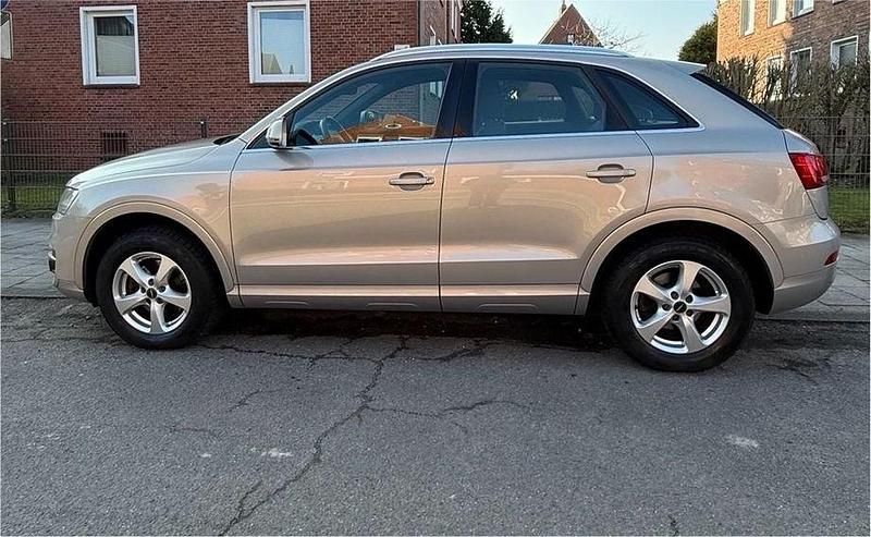 Gebraucht Audi Q3 170 PS (125 kW) 2011 Gold SUV