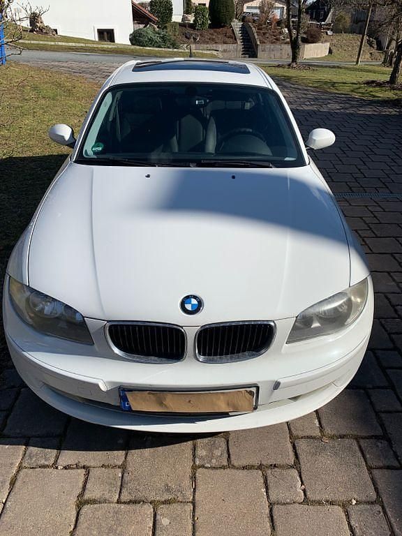 Gebraucht BMW 120 177 PS (130 kW) 2008 Weiß Kleinwagen
