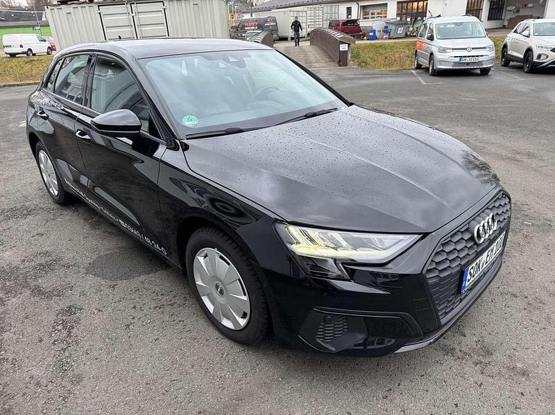 Gebraucht Audi A3 Basis 150 PS (110 kW) 2024 Brillantschwarz Kleinwagen