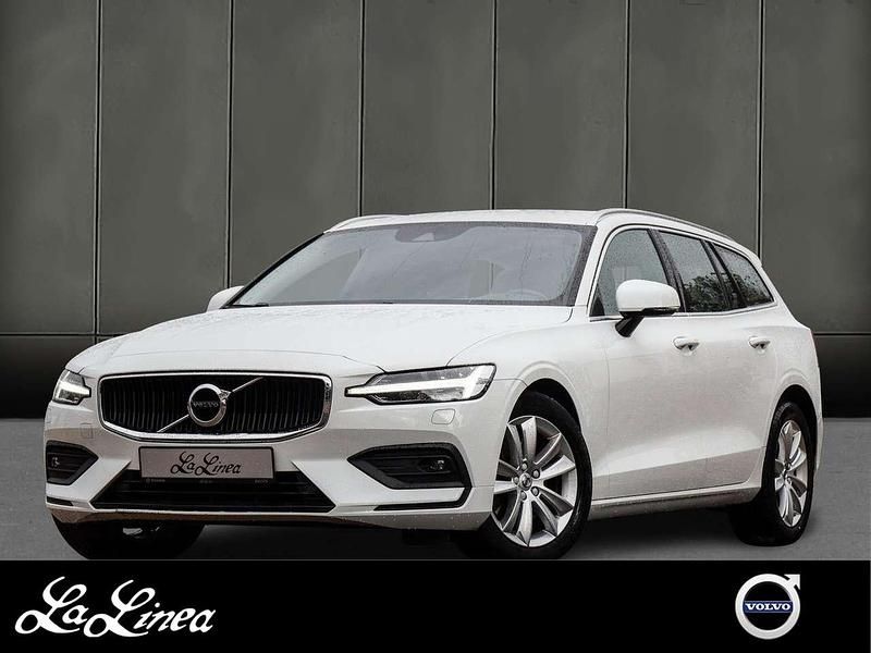 Weiss Gebraucht 2020 Volvo V60 Momentum Kombi | 28.890 € (Teuer) - Bild 1/3