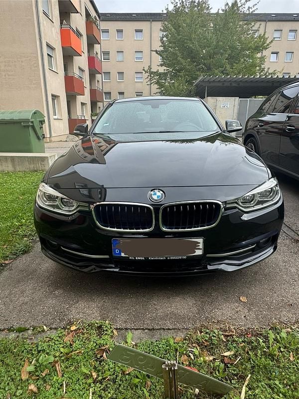 Gebraucht BMW 320 Sport Line 190 PS (139 kW) 2017 Schwarz Kombi