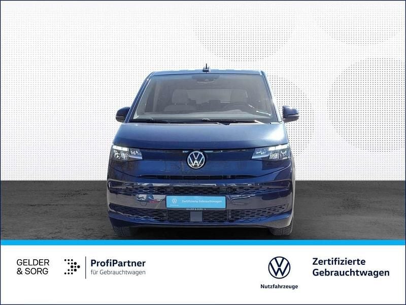 Gebraucht VW T7 Basis 136 PS (100 kW) 2022 Starlight blue metallic Van