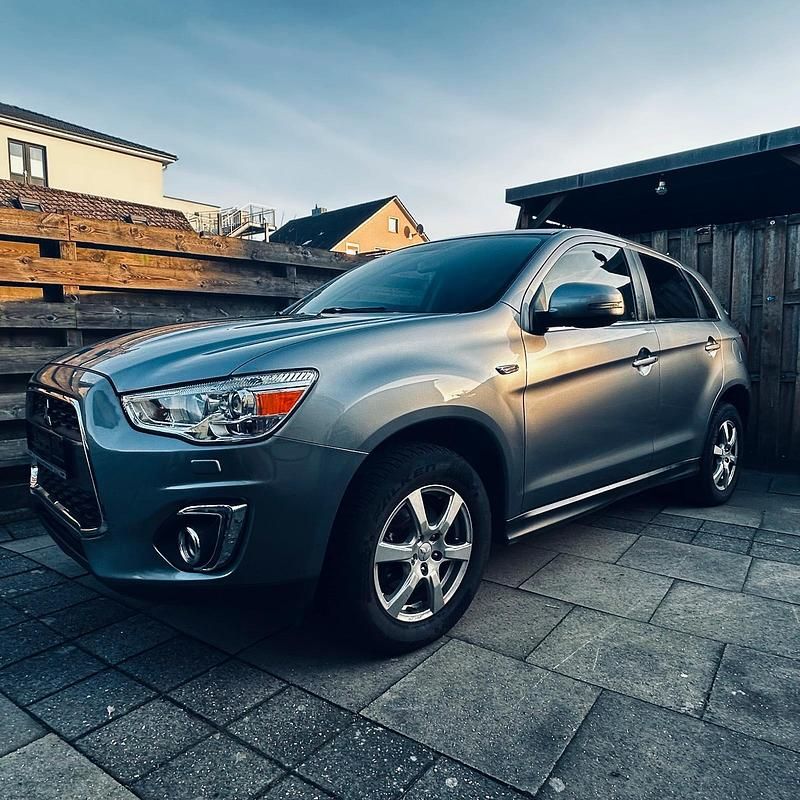 Gebraucht Mitsubishi ASX 150 PS (110 kW) 2014 Grau SUV