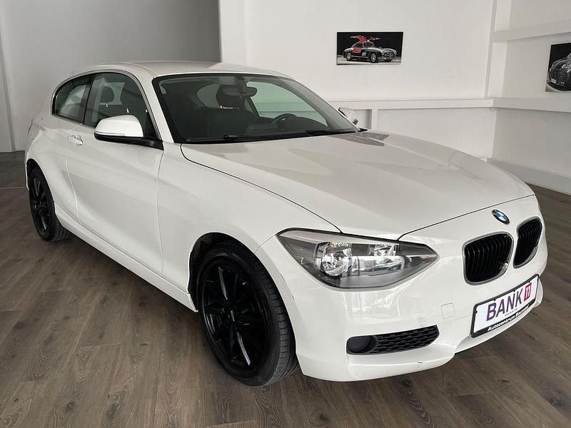 Gebraucht BMW 114 Advantage 102 PS (75 kW) 2014 Weiß Kleinwagen