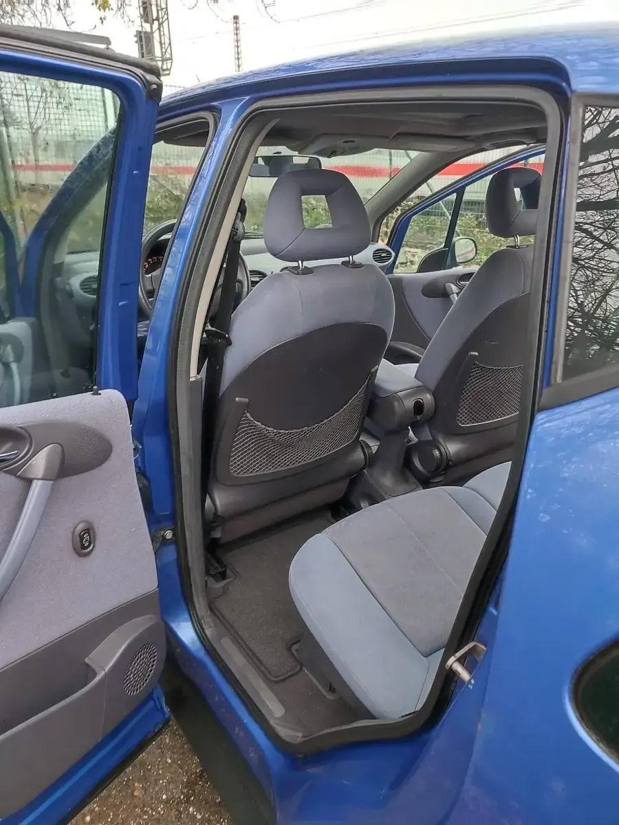 Brugt Mercedes A210 2000 Blå Hatchback
