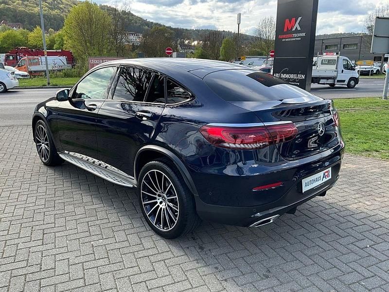 Gebraucht Mercedes GLC300 AMG line 245 PS (180 kW) 2020 Blau Coupé