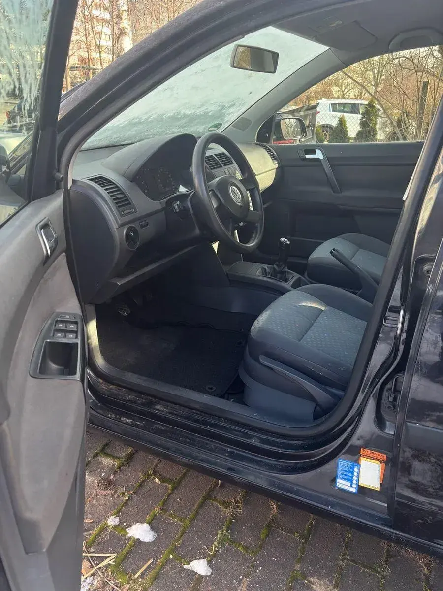 Gebraucht VW Polo Basis 75 PS (55 kW) 2004 Schwarz Limousine